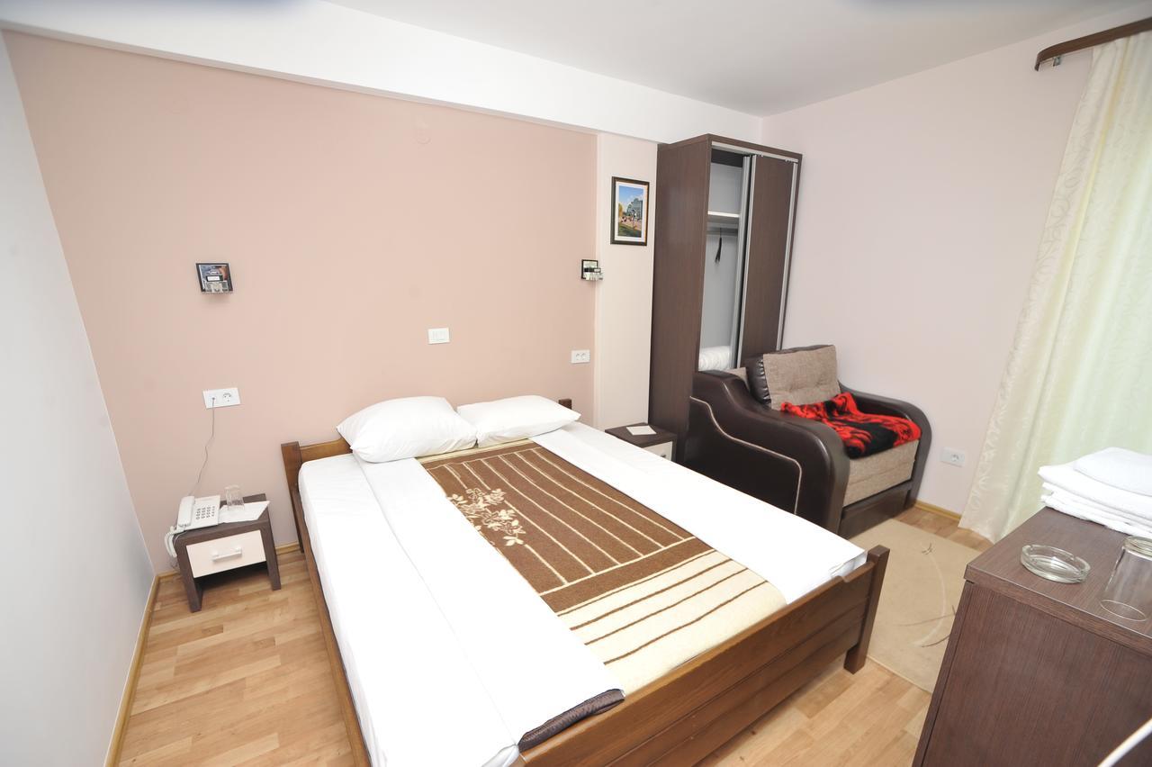 Zeleni Vir Otel Ni