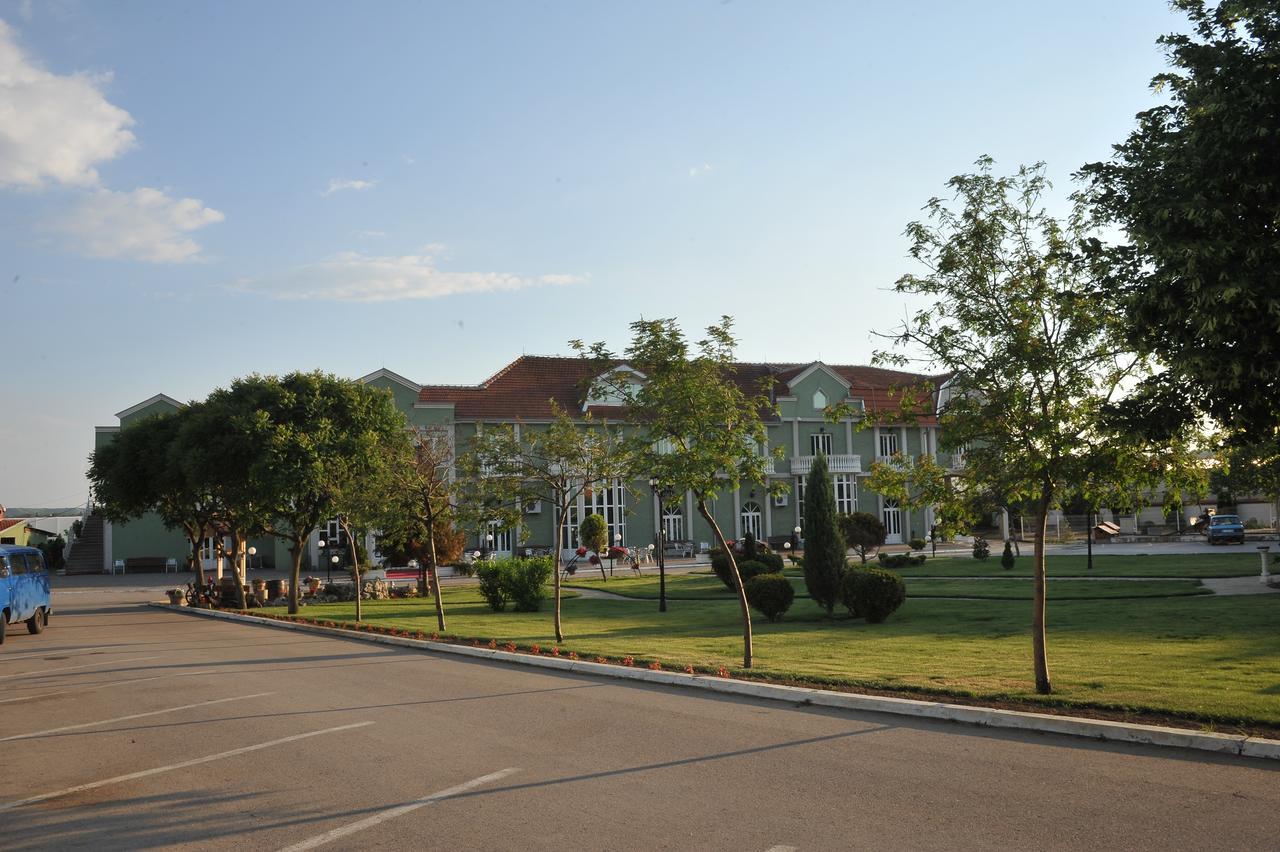 Zeleni Vir Otel 2*